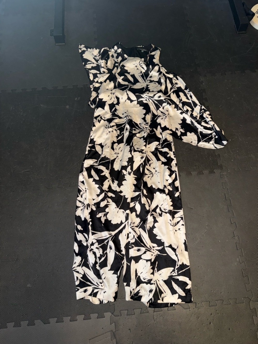 julia jordan Black and White Floral Jumpsuit